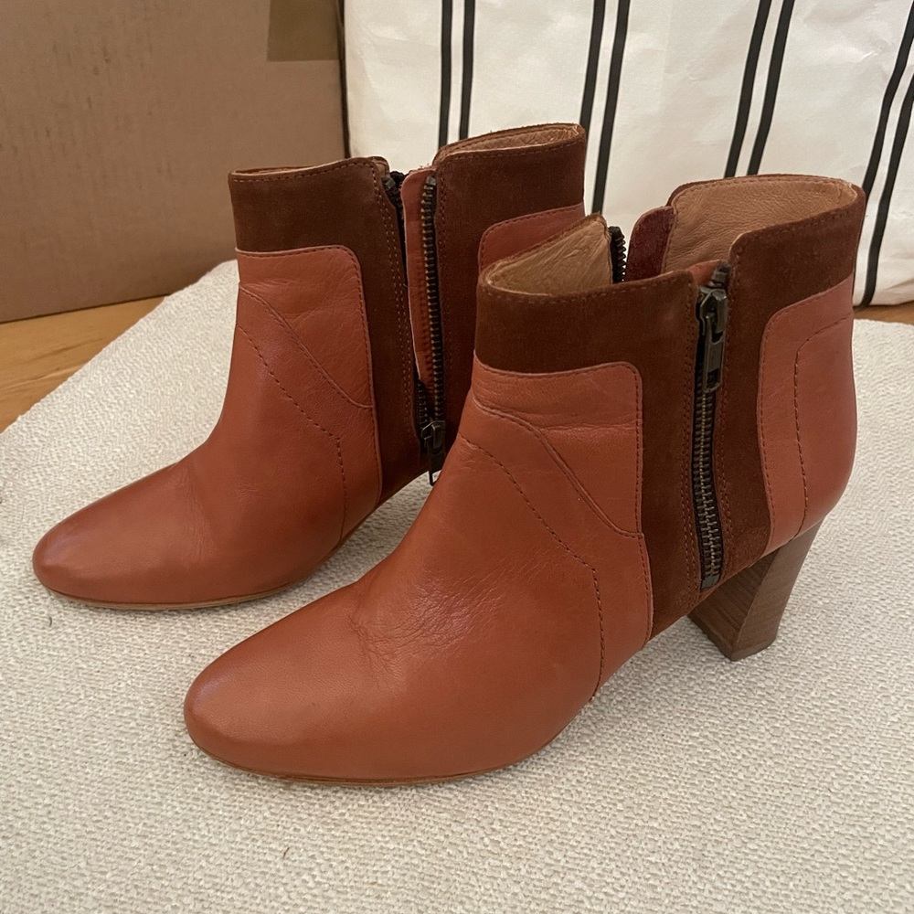 38M Petite Mendigote Booties (Orange/Rust)